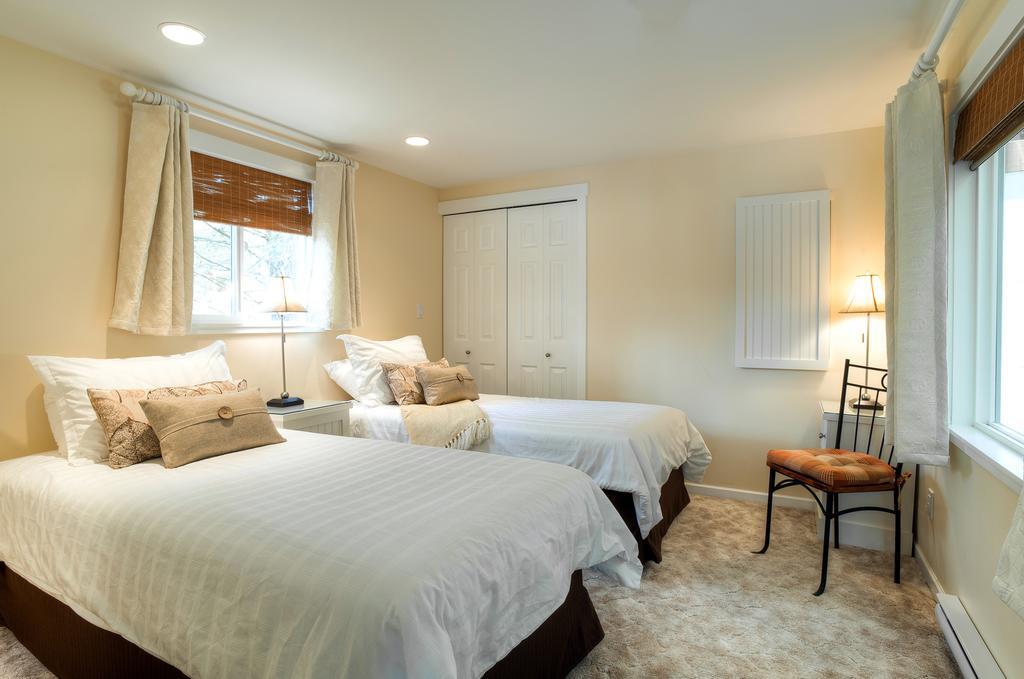Gowlland Harbour Resort Heriot Bay Quarto foto