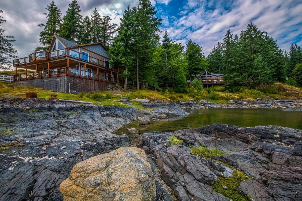 Gowlland Harbour Resort Heriot Bay Exterior foto